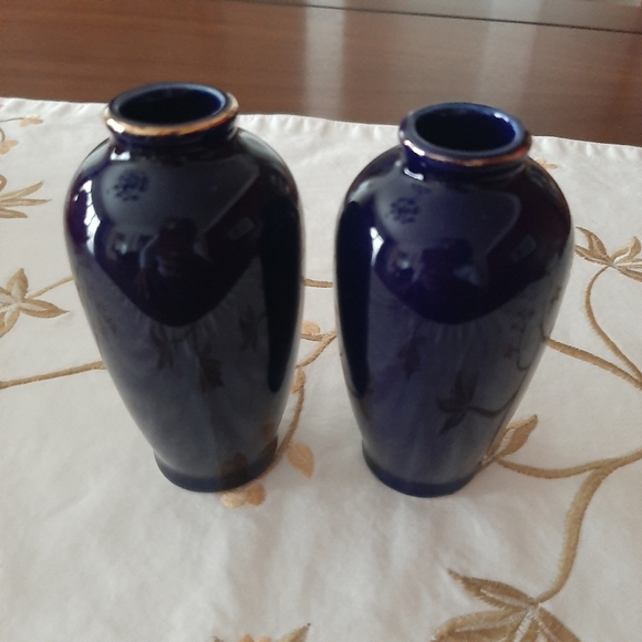 SET OF TWO VTG MINI JAPANESE VASES - Picture 3 of 7